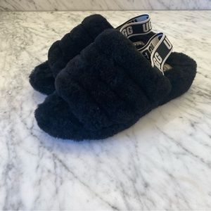 Women's Ugg Fluff Yeah Slippers in Black, Size 8